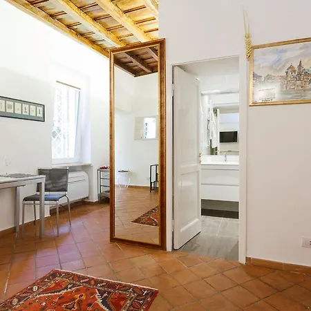 Navona, Old Rome Lodge Room photo