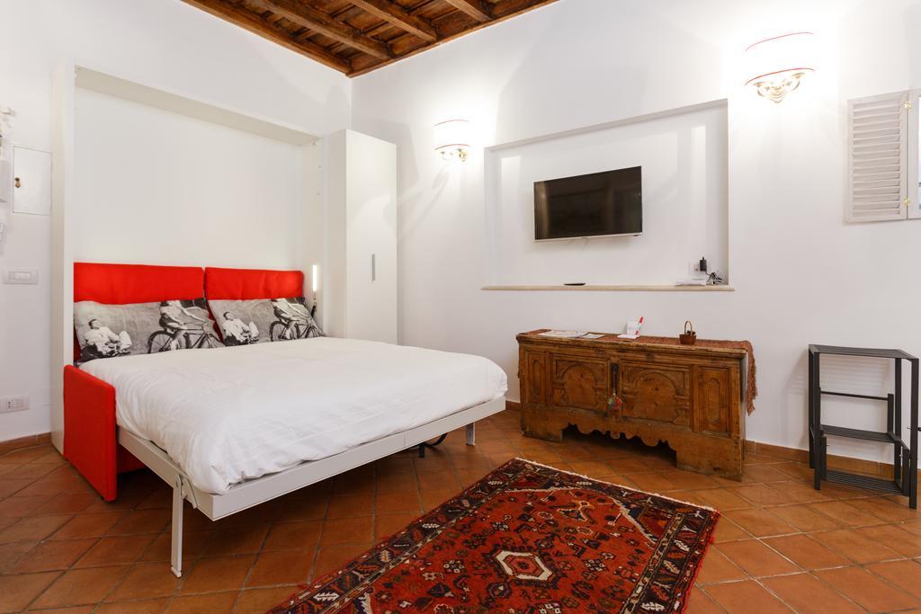 Navona, Old Rome Lodge *